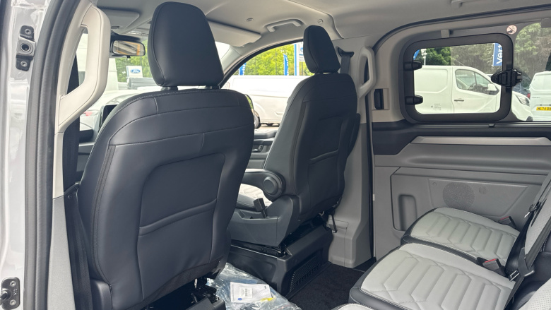 Ford Tourneo Custom 340 L1 Electric Rwd 160kW 65kWh H1 Titanium X 8 seater Auto